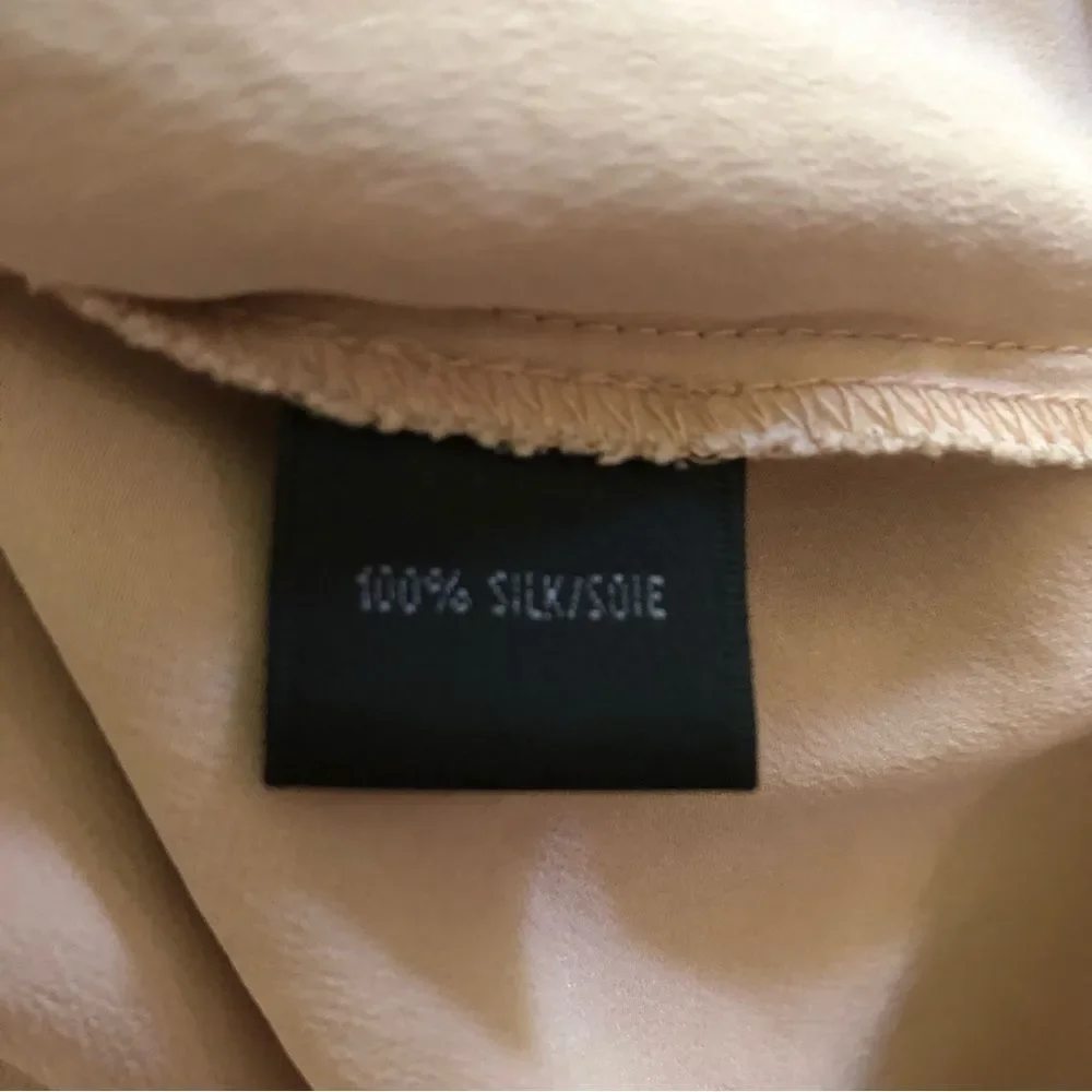 Lafayette 148 Light Tan Silk Charmeuse Button Up Long Sleeve Shirt Size 10 FLAW - Picture 6 of 6